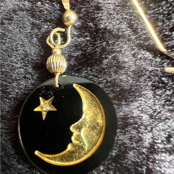 CRESCENT MOON & STAR GOLD/ BLACK EARRINGS - Picture 3 of 5